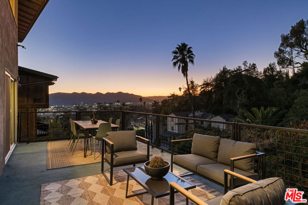 MLS #25613667 image #2