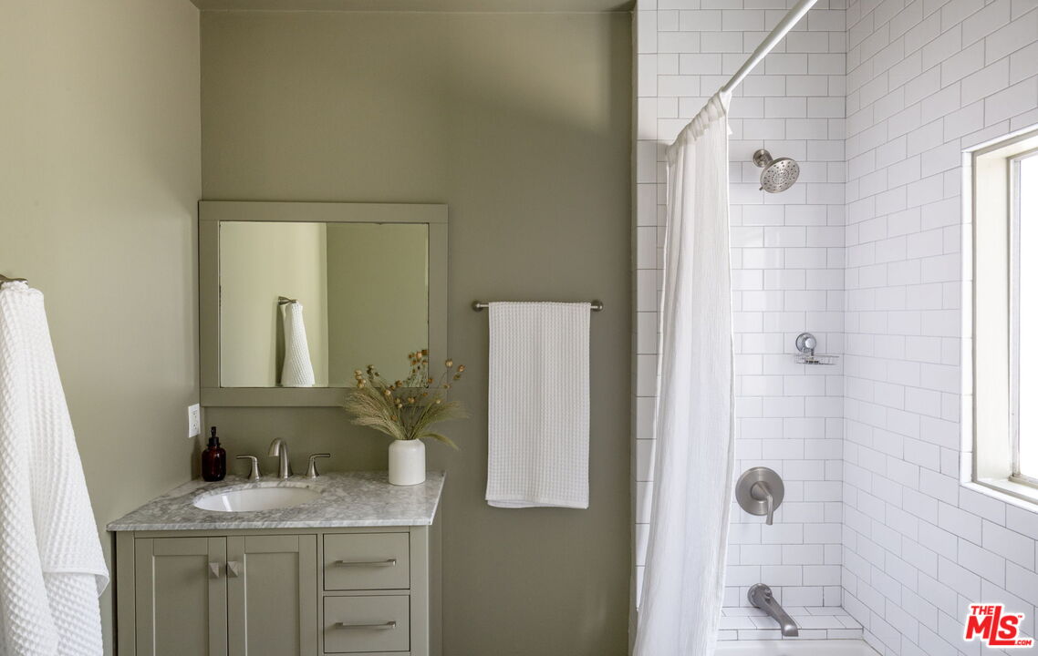 MLS #25613709 image #17