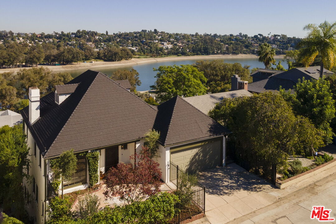 MLS #25613781 image #0