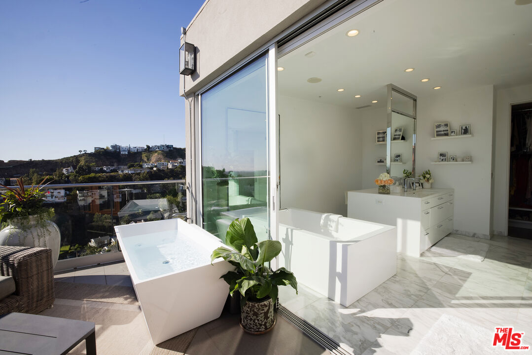 MLS #25613831 image #9