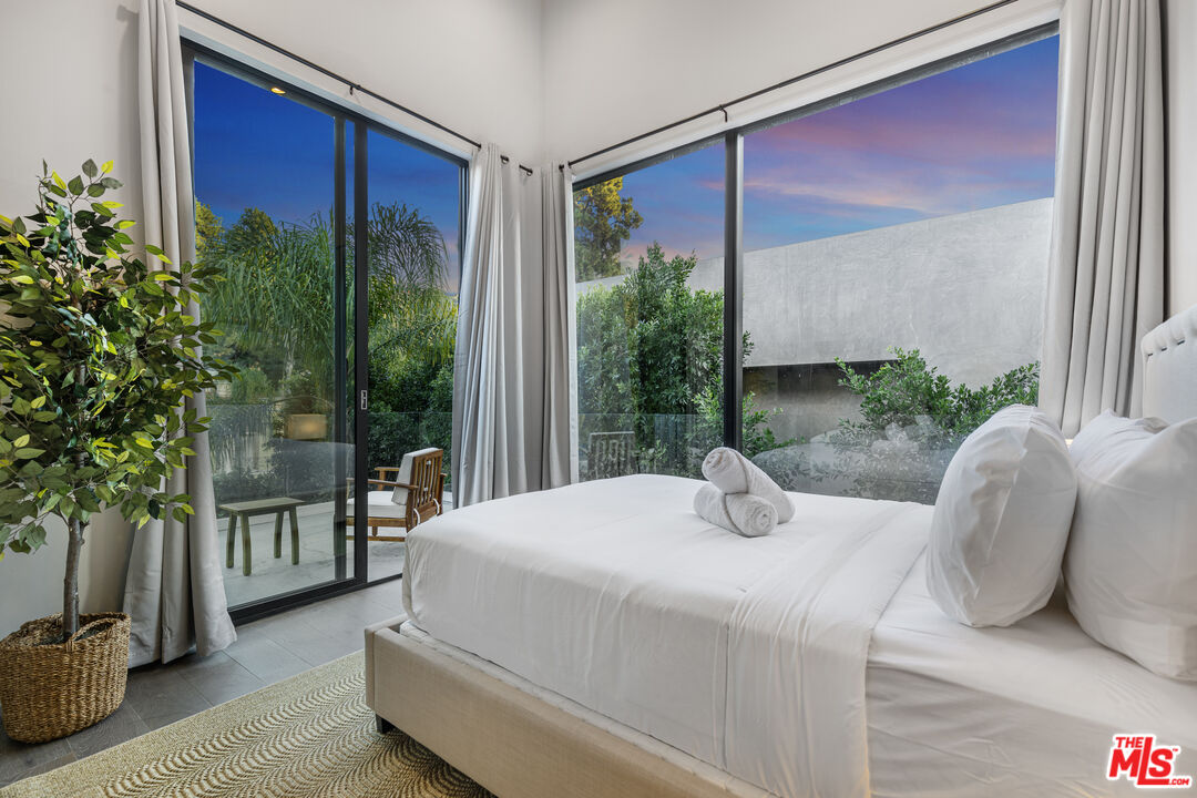 MLS #25613873 image #21