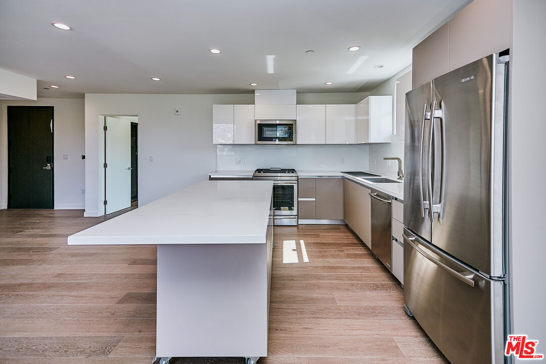 MLS #25613901 image #3