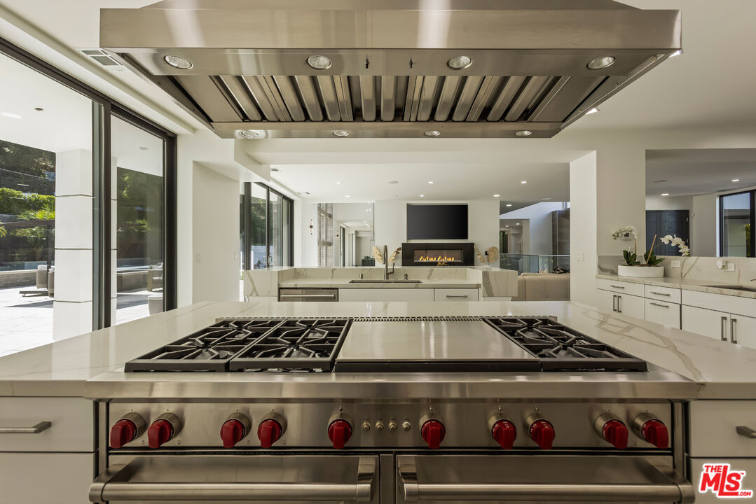 MLS #25613933 image #12