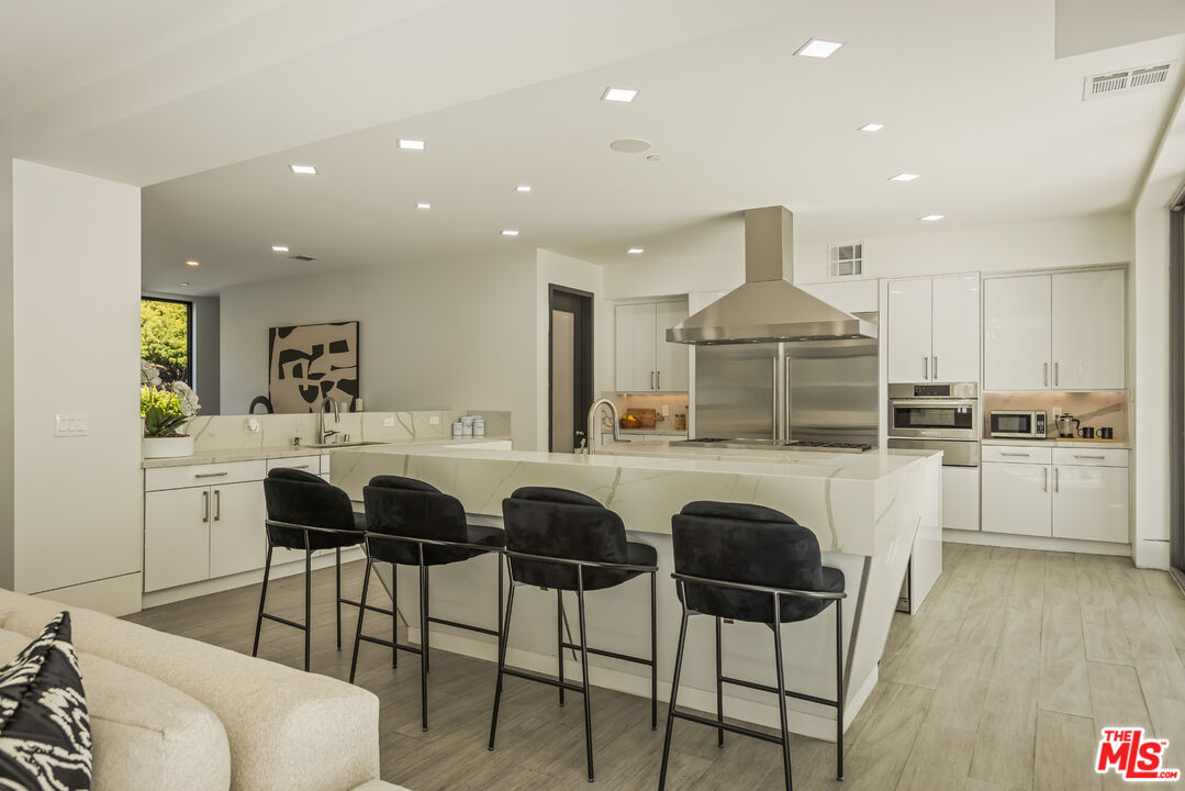 MLS #25613933 image #13