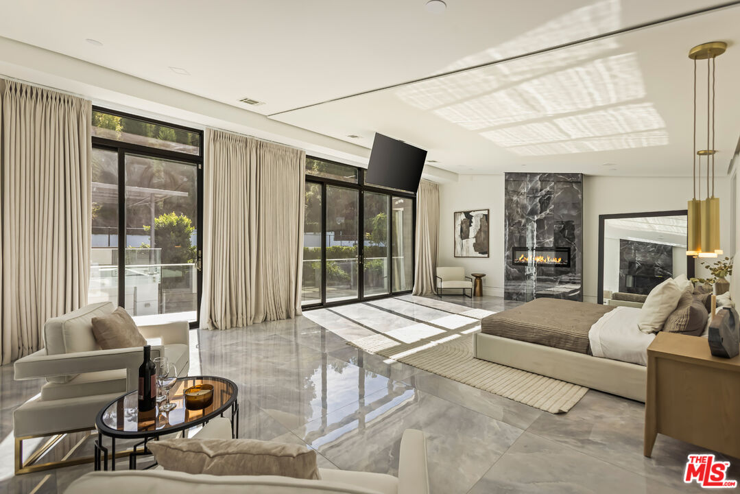 MLS #25613933 image #16