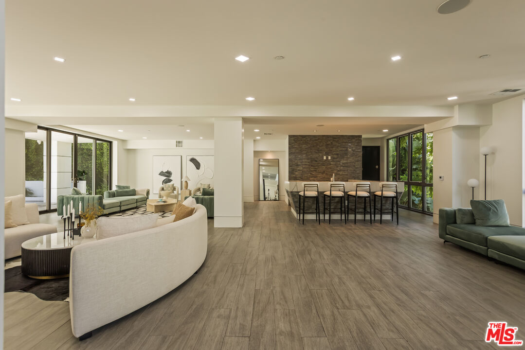 MLS #25613933 image #26