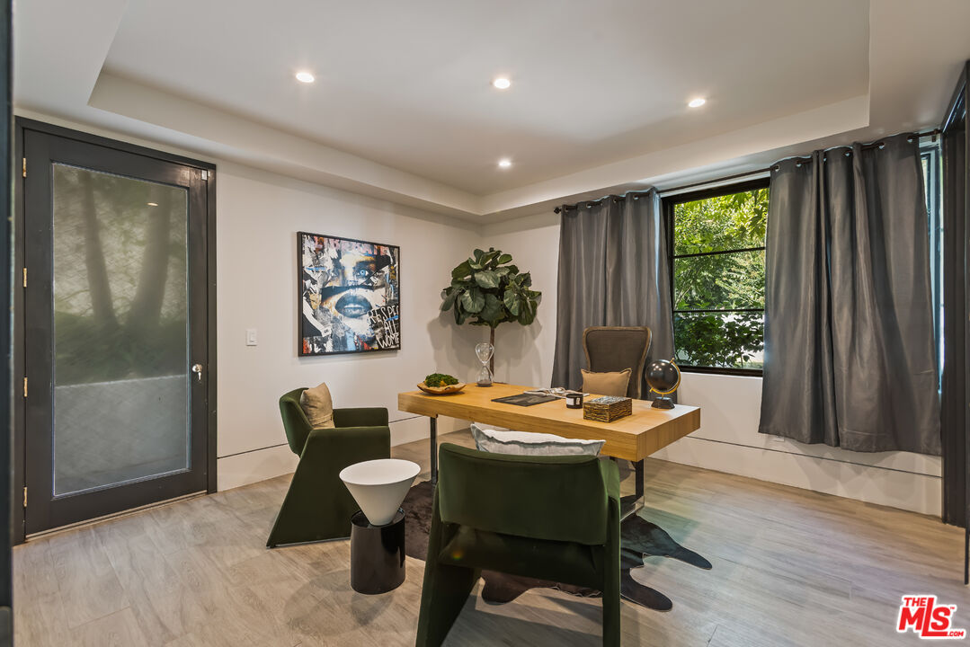 MLS #25613933 image #32