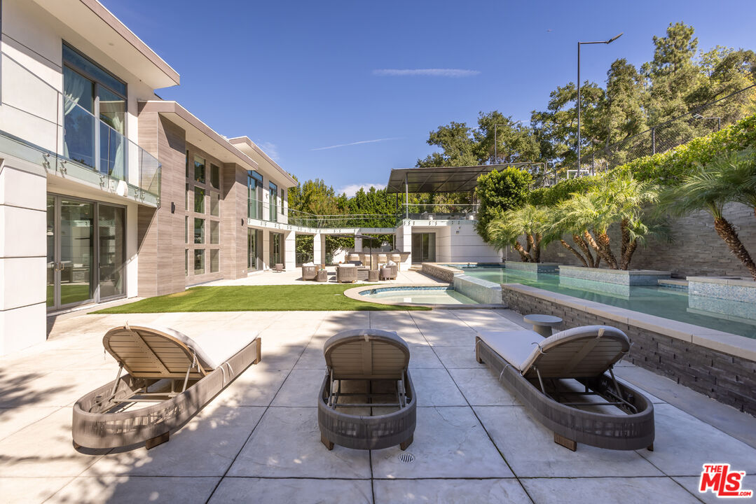 MLS #25613933 image #37