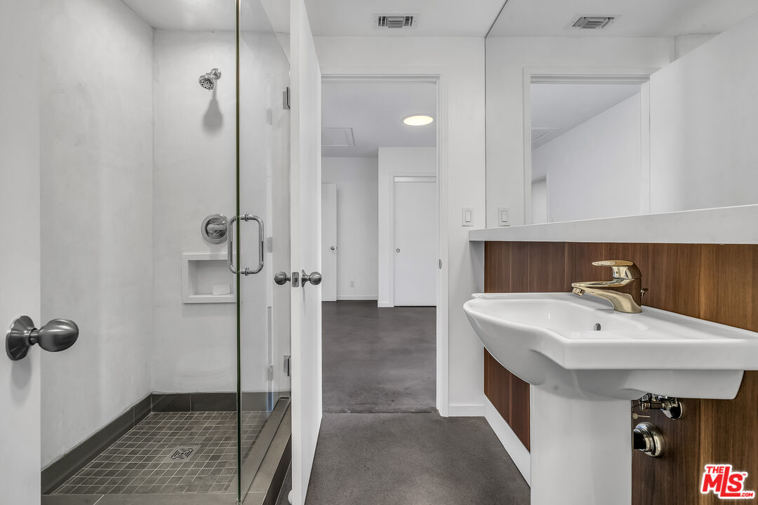 MLS #25614043 image #16