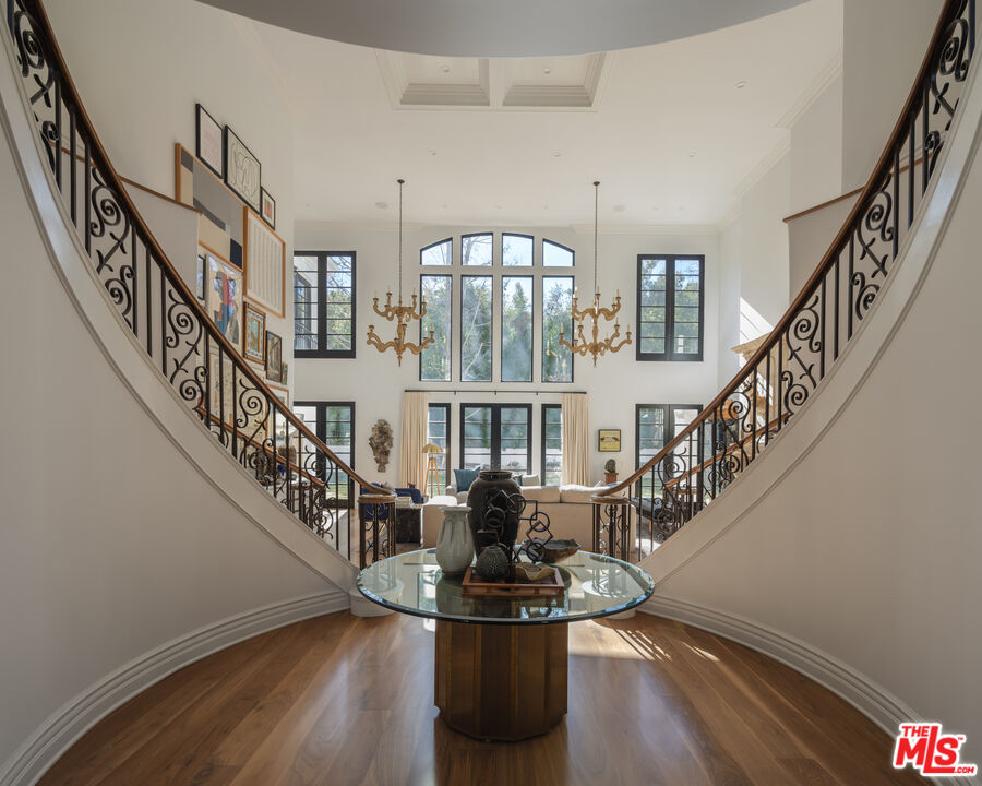 MLS #25614081 image #2