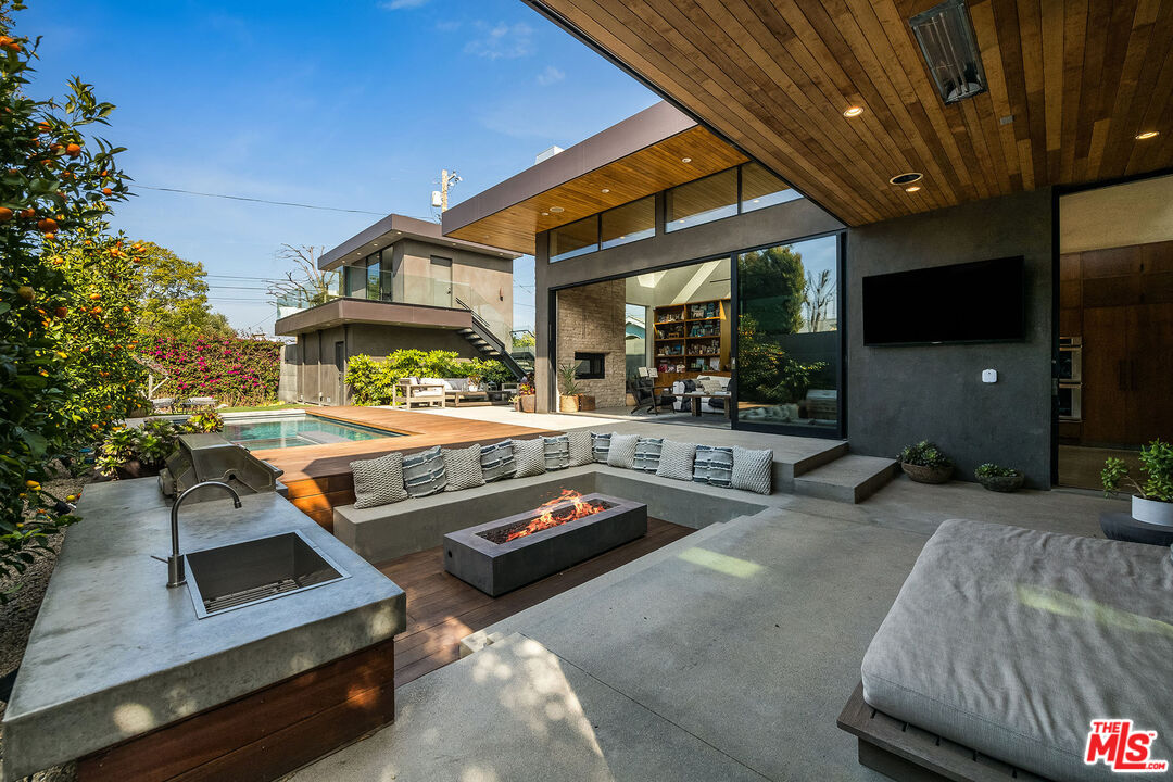 MLS #25614083 image #1