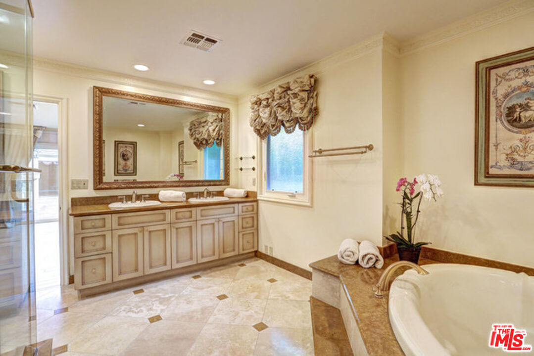 MLS #25614125 image #13