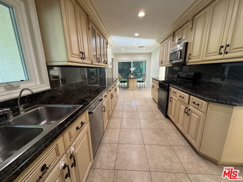 MLS #25614125 image #16