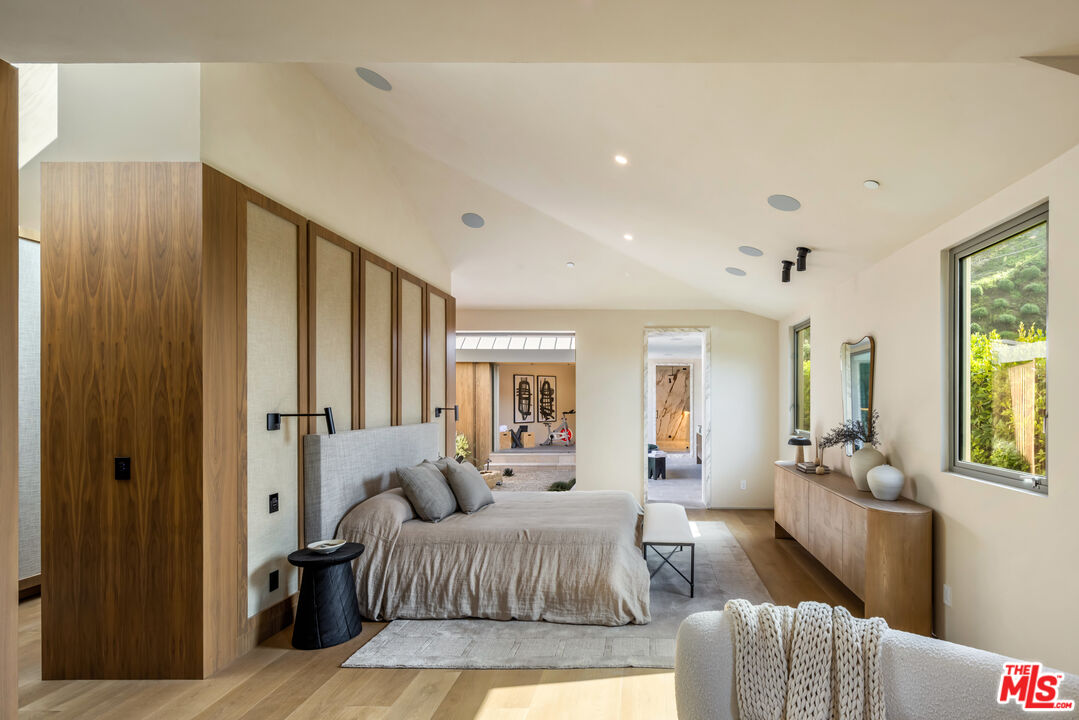 MLS #25614153 image #17