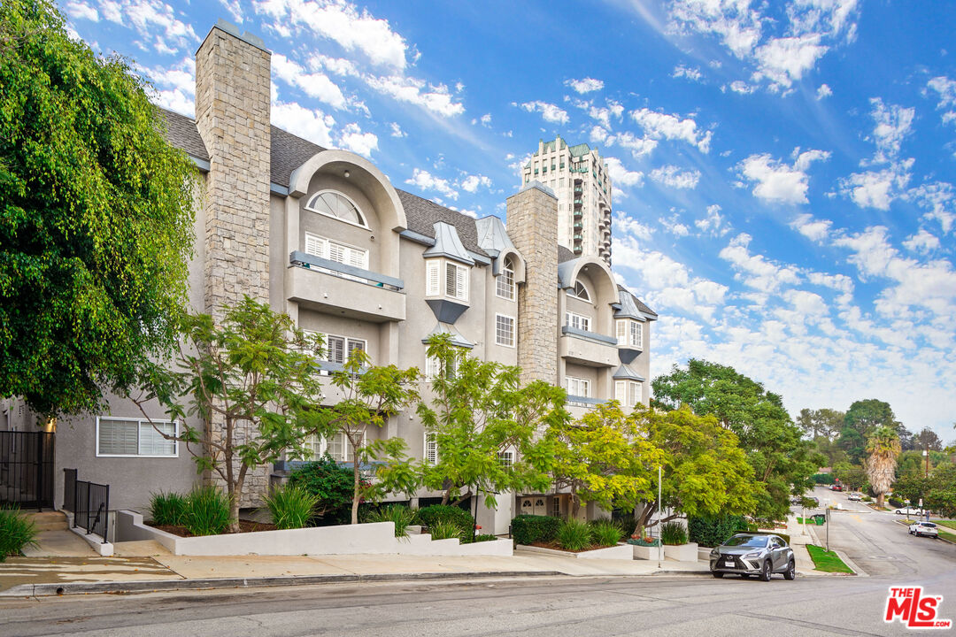 MLS #25614211 image #2