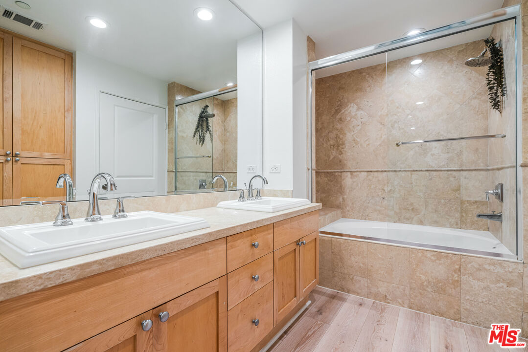 MLS #25614219 image #16