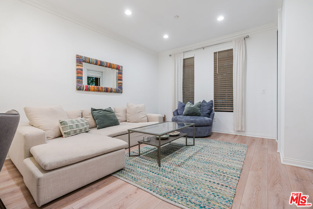 MLS #25614219 image #3