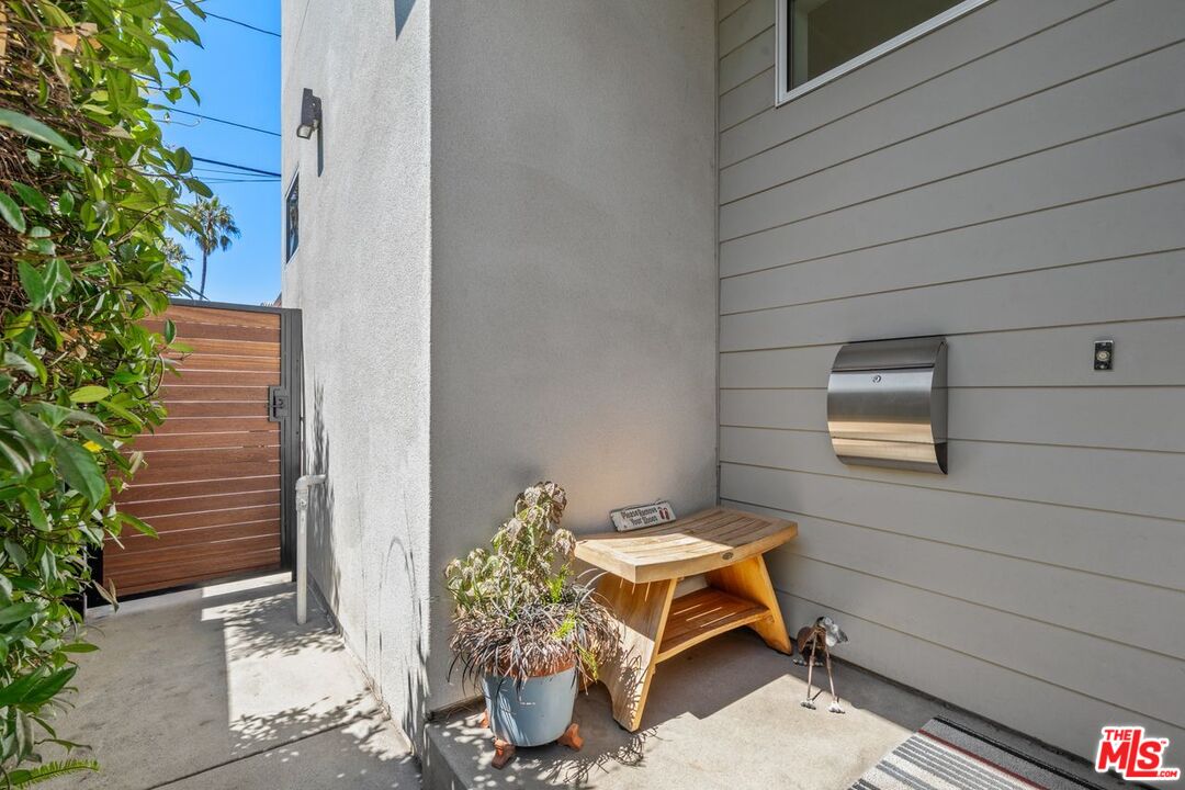 MLS #25614299 image #1