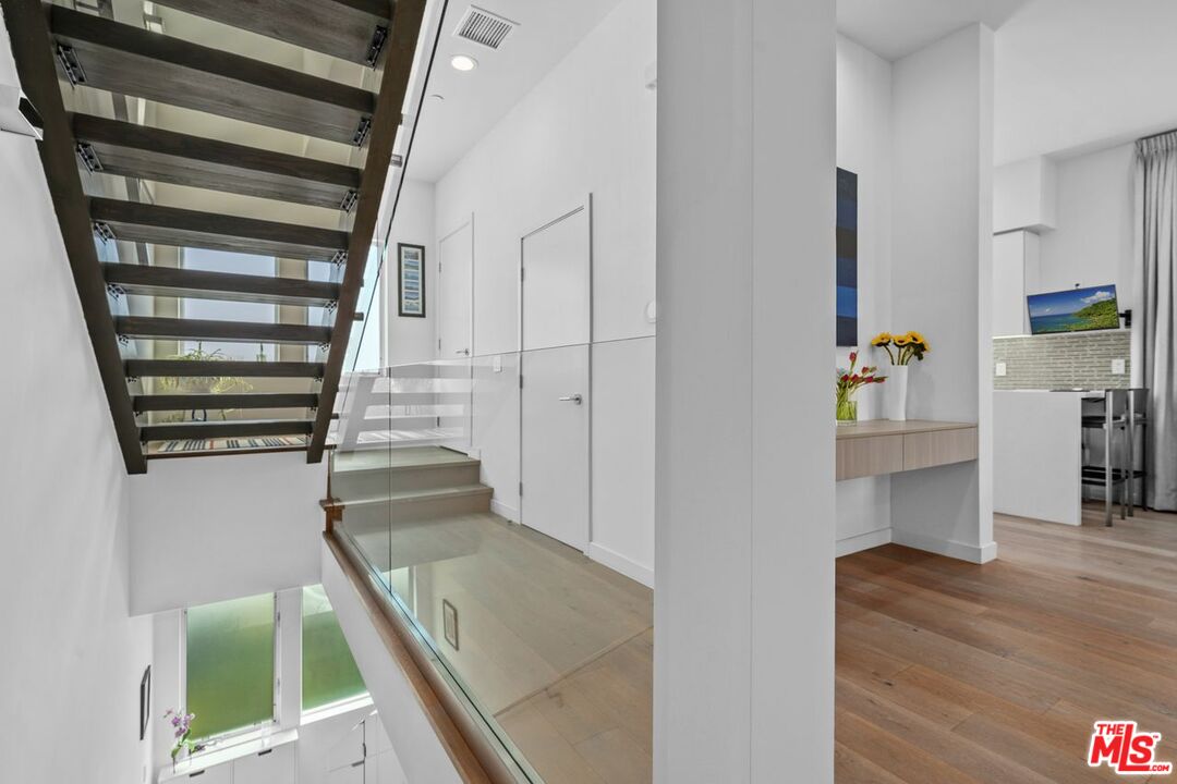 MLS #25614299 image #23