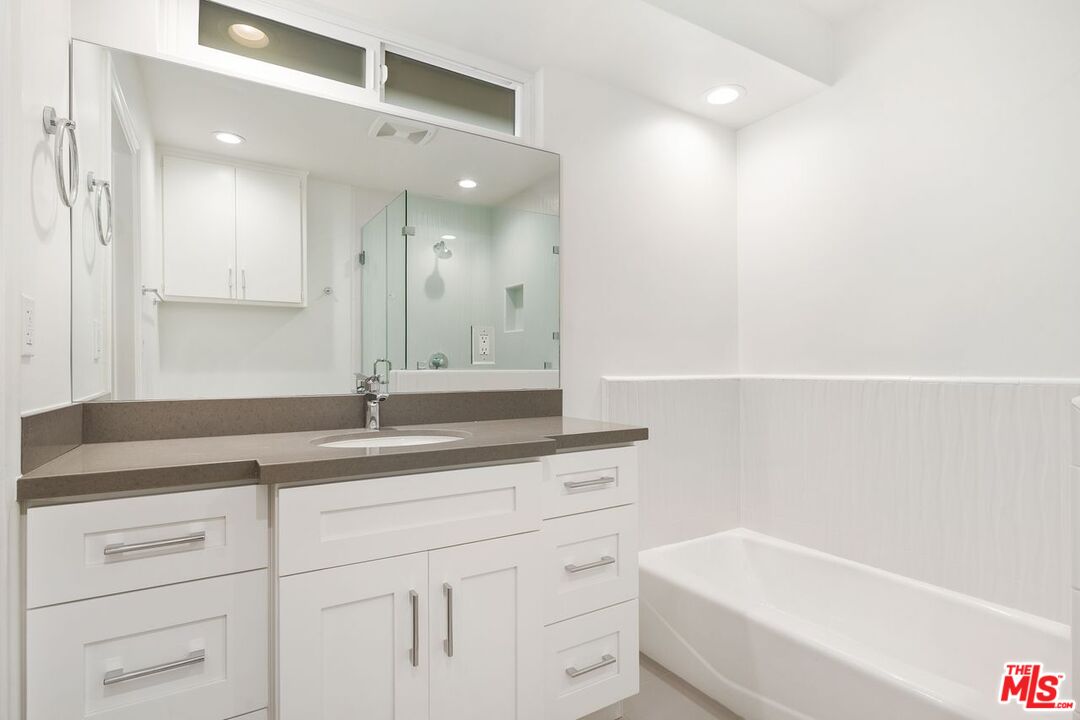 MLS #25614327 image #23