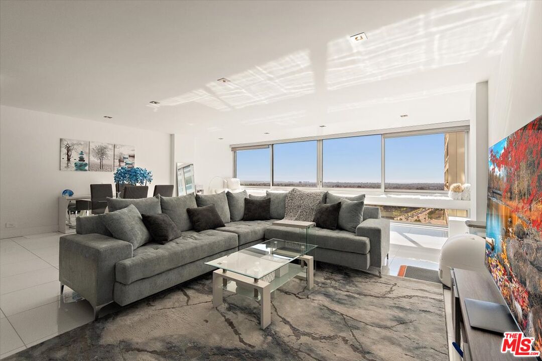 MLS #25614357 image #3