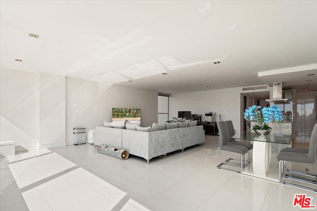 MLS #25614357 image #8