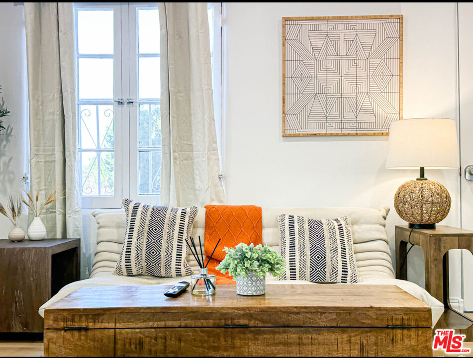 MLS #25614363 image #2