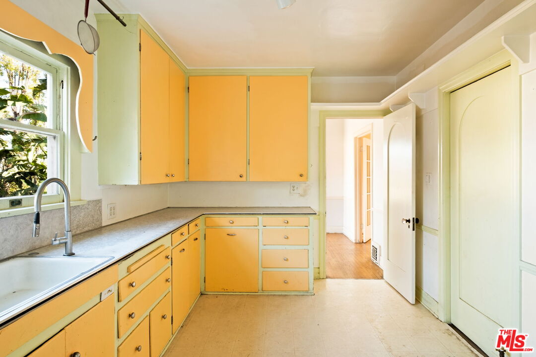 MLS #25614409 image #16