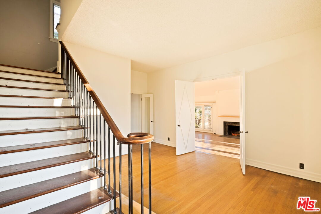 MLS #25614409 image #3