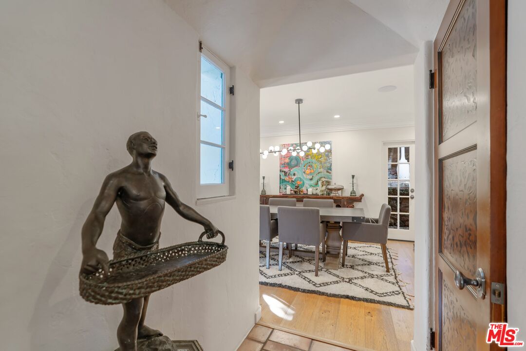 MLS #25614441 image #9