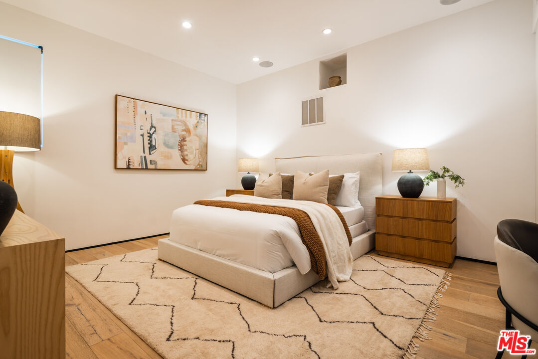 MLS #25614487 image #16