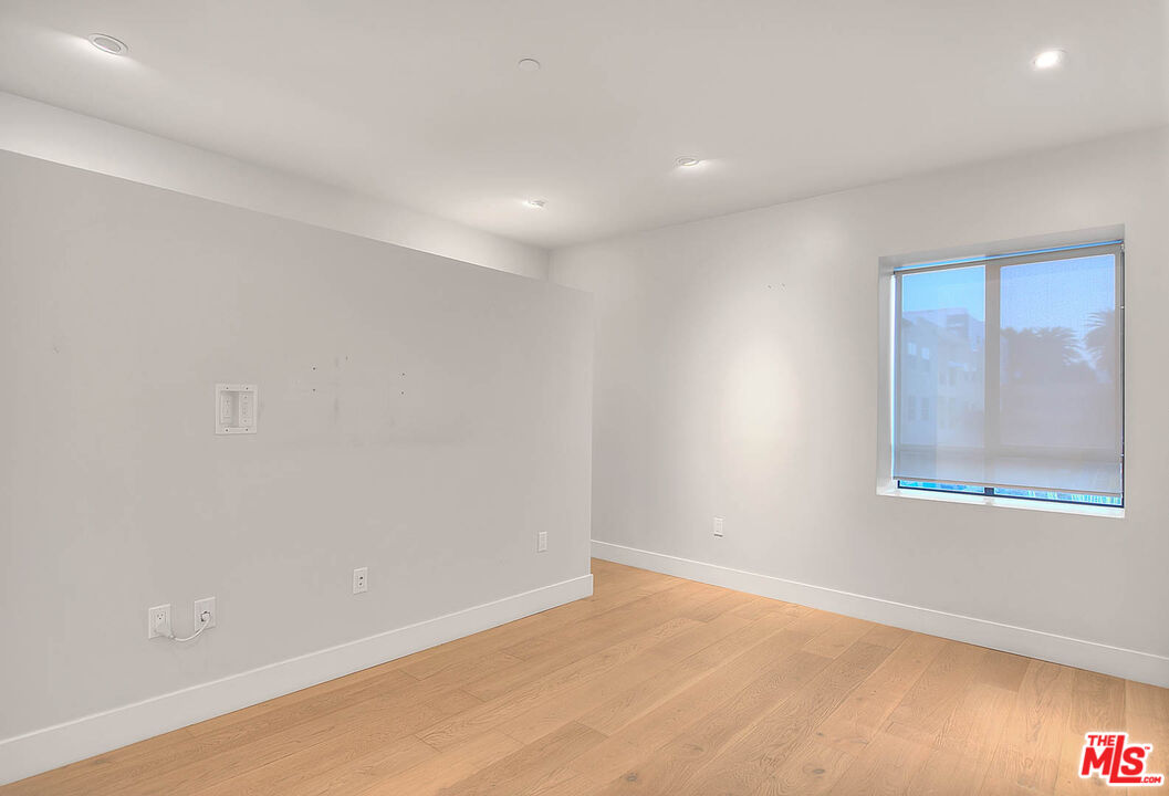 MLS #25614585 image #17