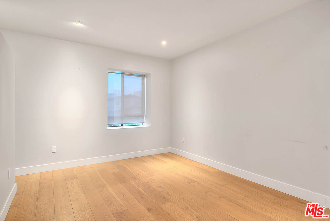 MLS #25614585 image #18