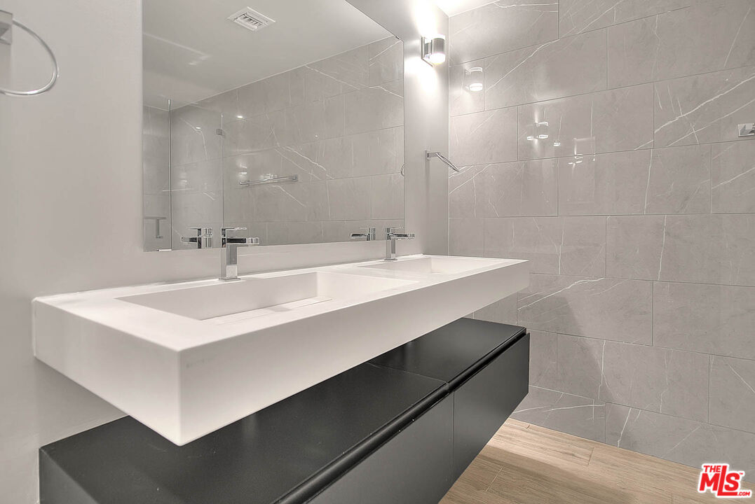 MLS #25614585 image #21