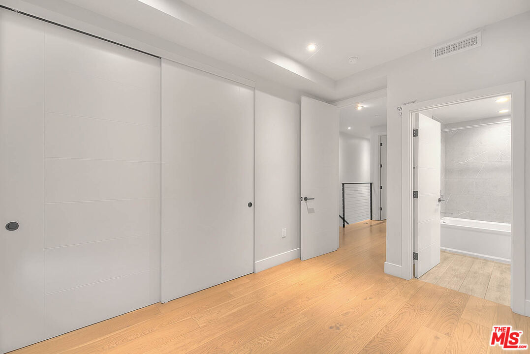 MLS #25614585 image #24