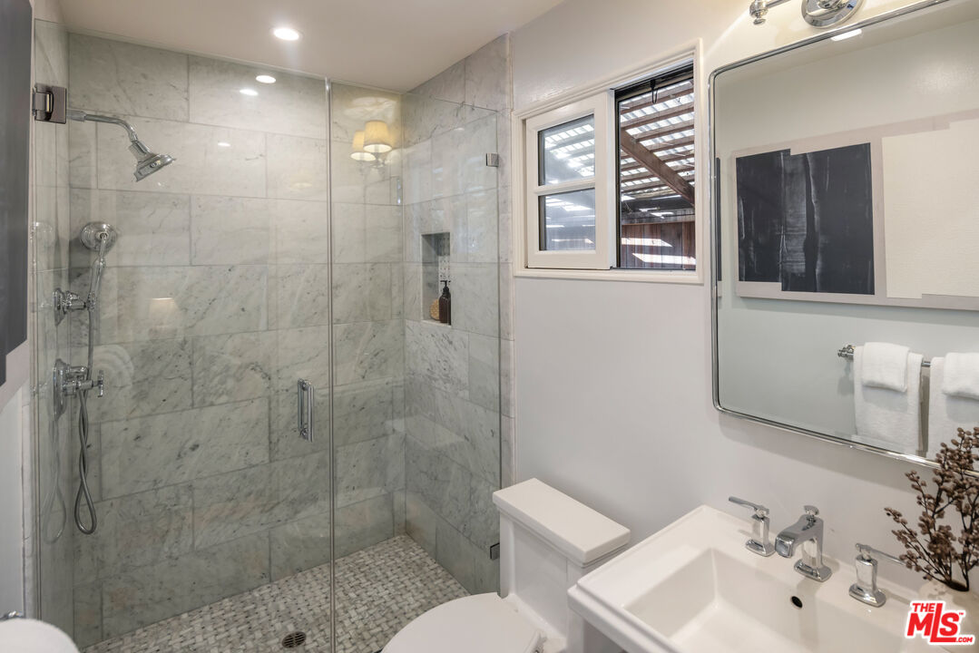 MLS #25614615 image #19