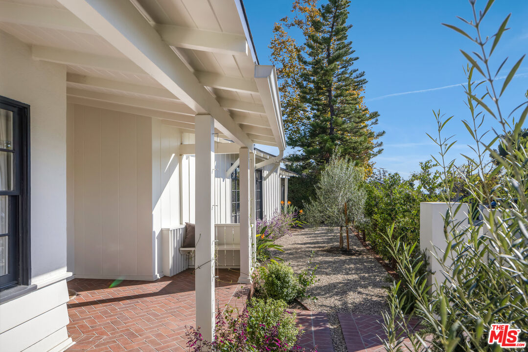 MLS #25614615 image #2