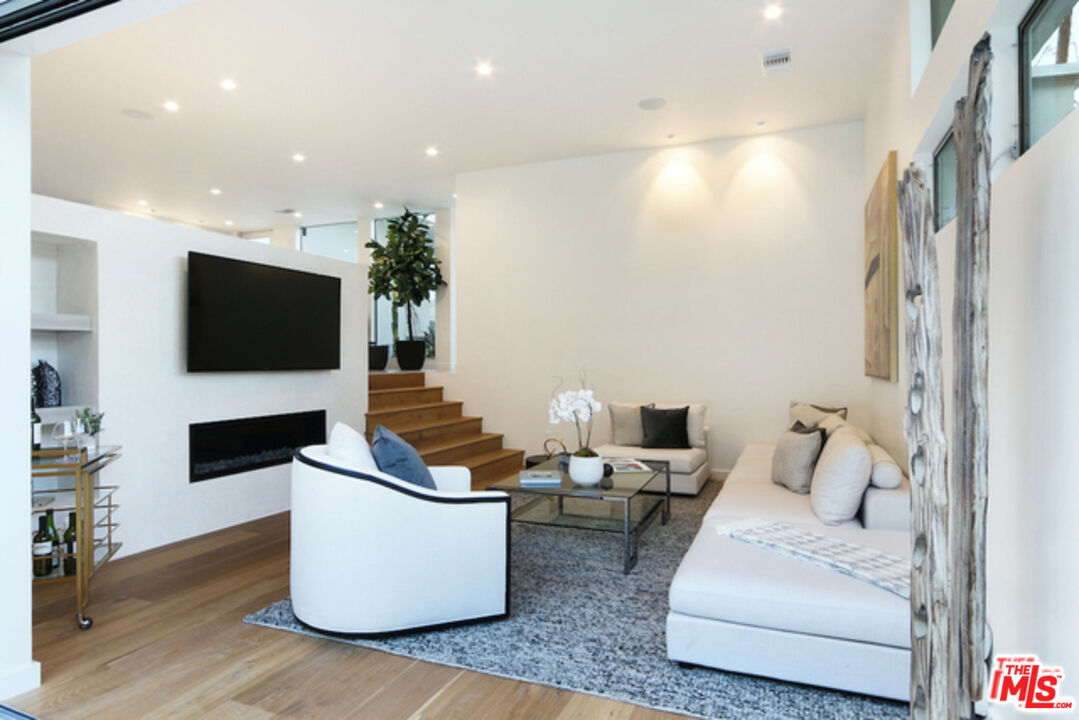 MLS #25614621 image #18