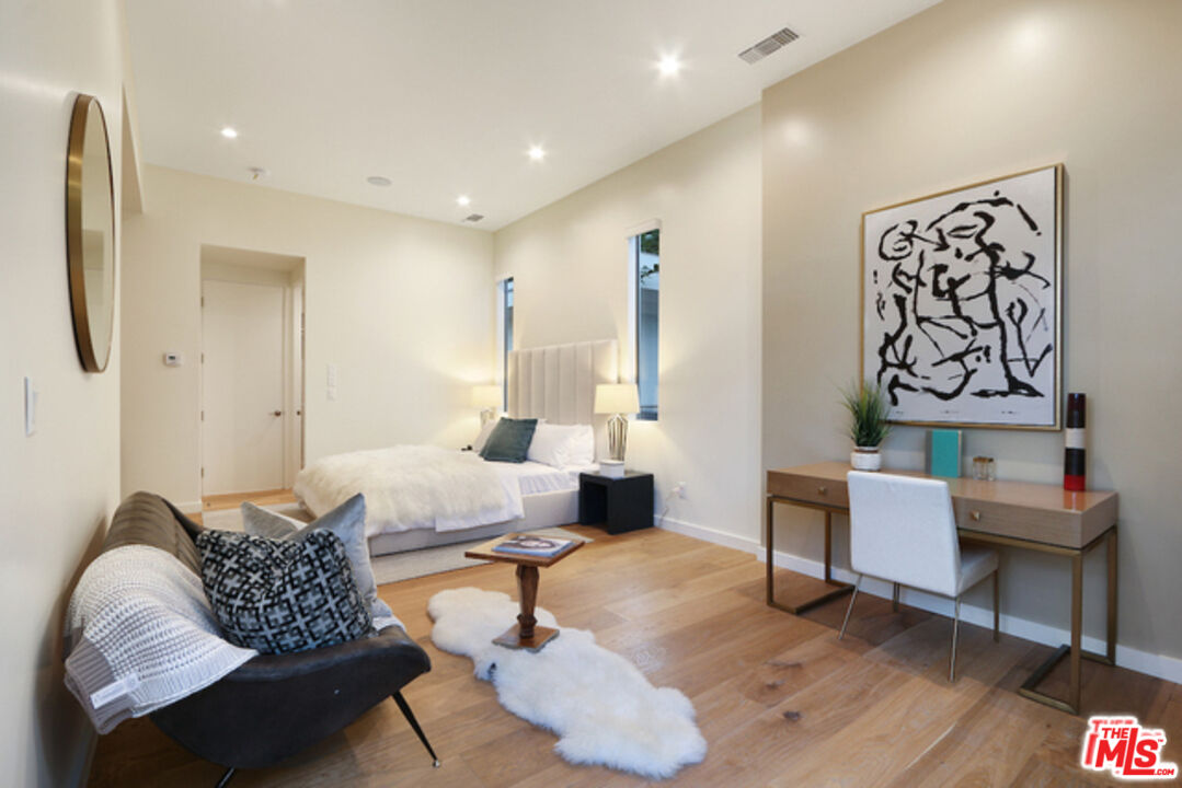 MLS #25614621 image #20