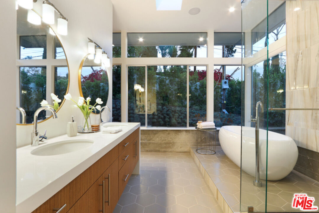 MLS #25614621 image #22