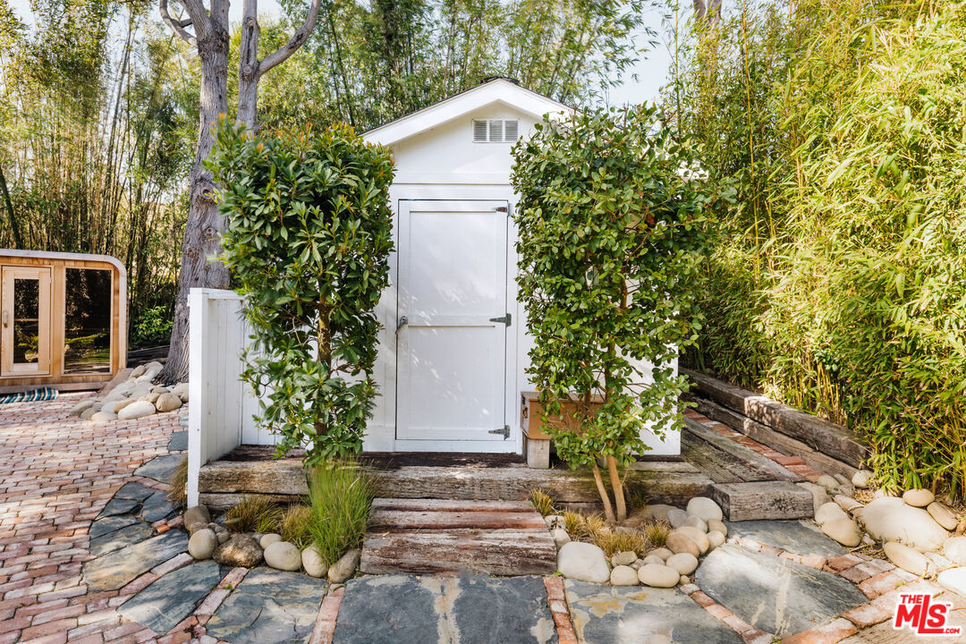 MLS #25614695 image #16