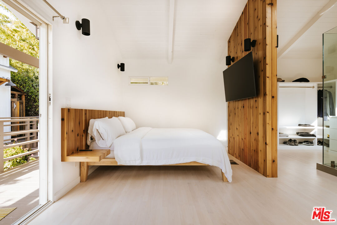 MLS #25614695 image #20