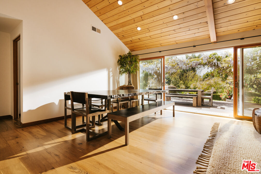 MLS #25614695 image #6