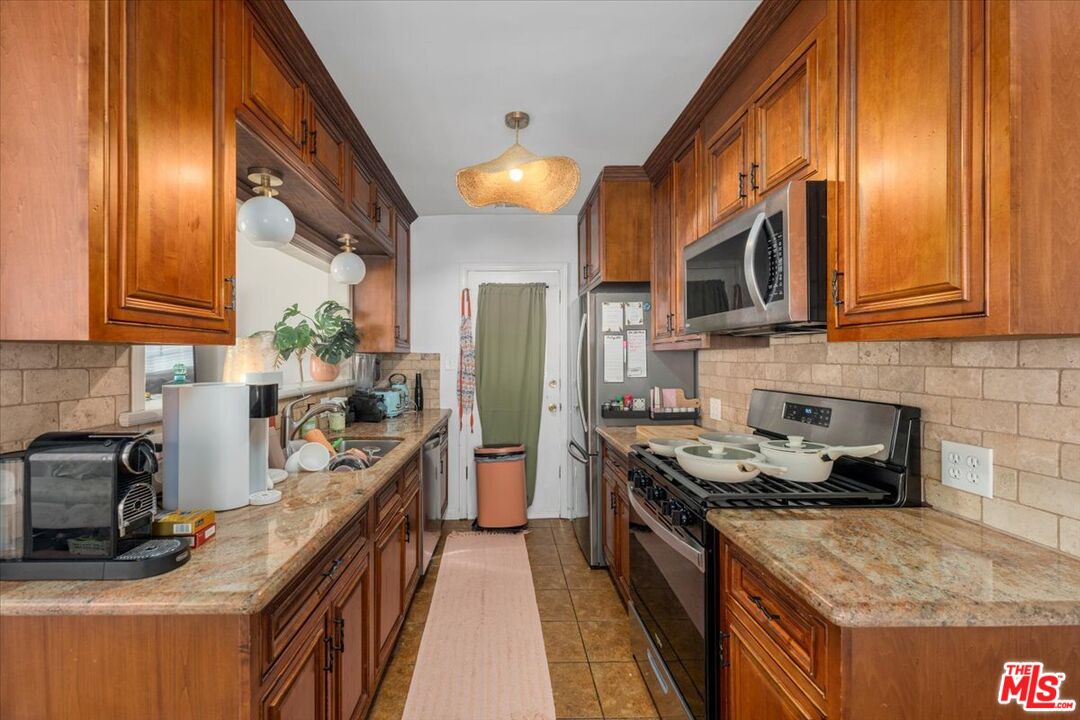 MLS #25614787 image #11