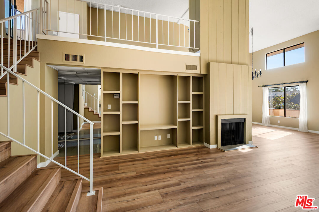 MLS #25614837 image #2