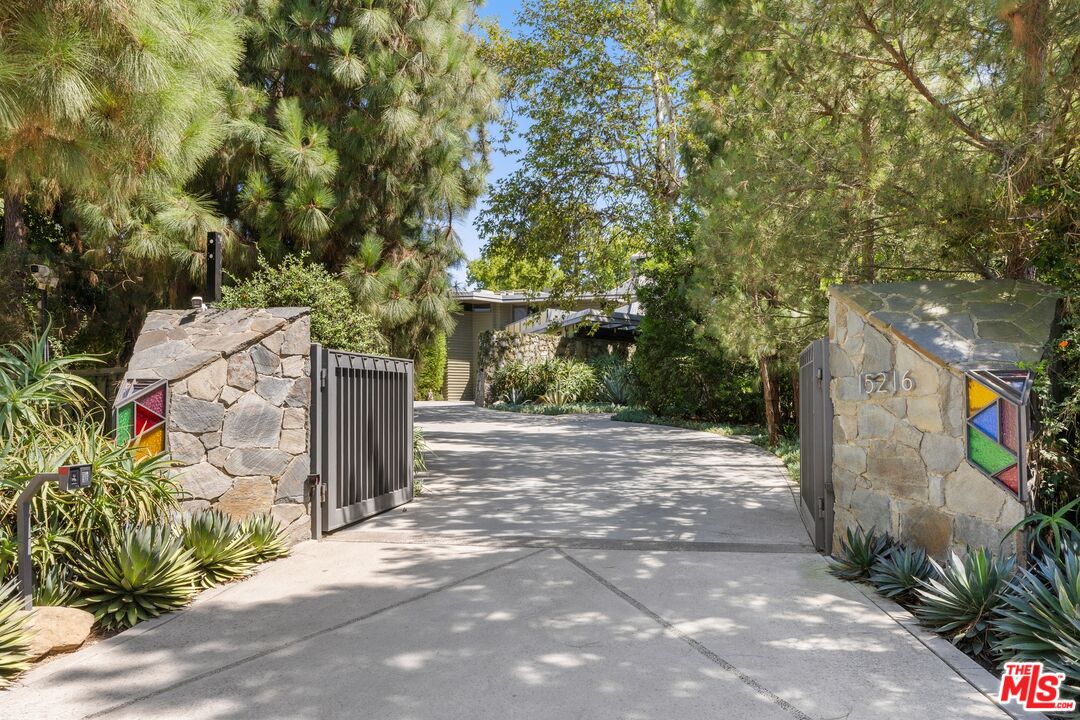 MLS #25614903 image #1