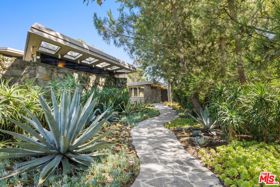 MLS #25614903 image #3