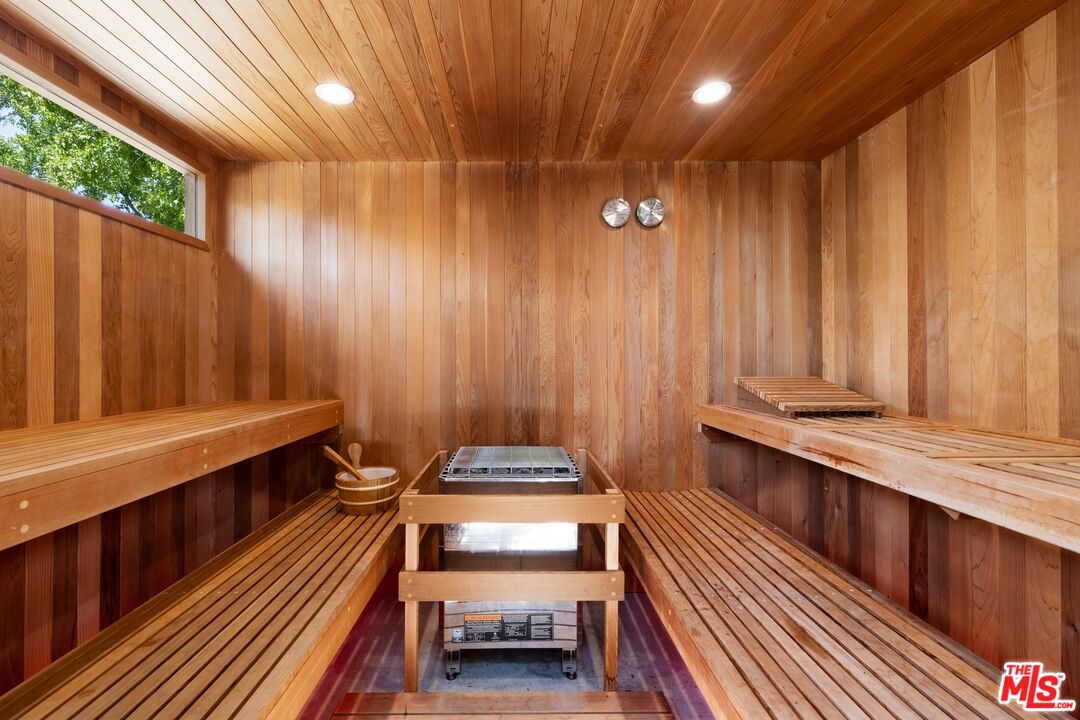 MLS #25614903 image #45