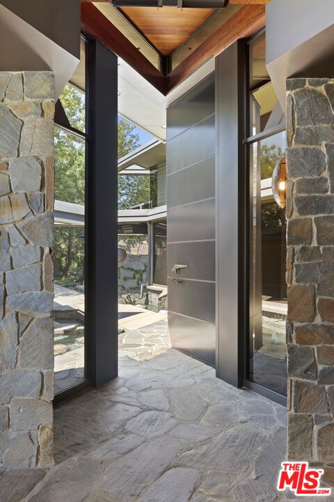 MLS #25614903 image #5