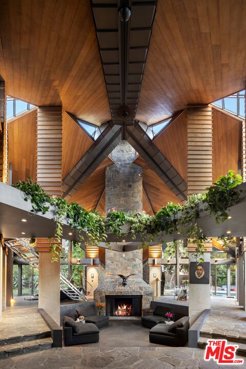 MLS #25614903 image #7